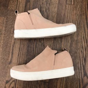 Dolce Vita Tate Pull On Sneaker in Blush
